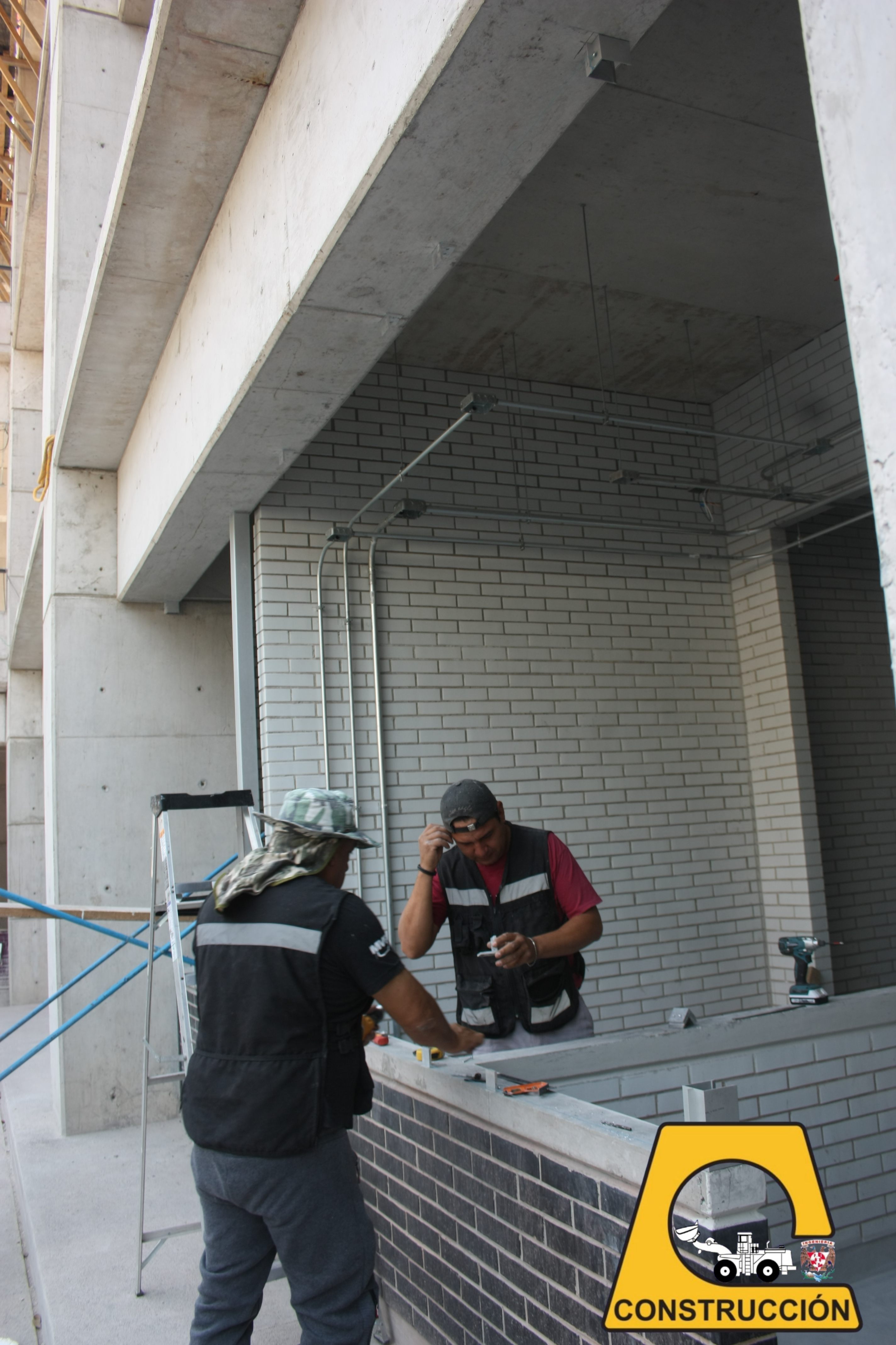 Obrero laborando (3).jpg