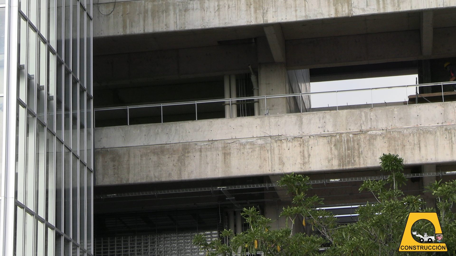 Vista exterior al edificio (10).jpg