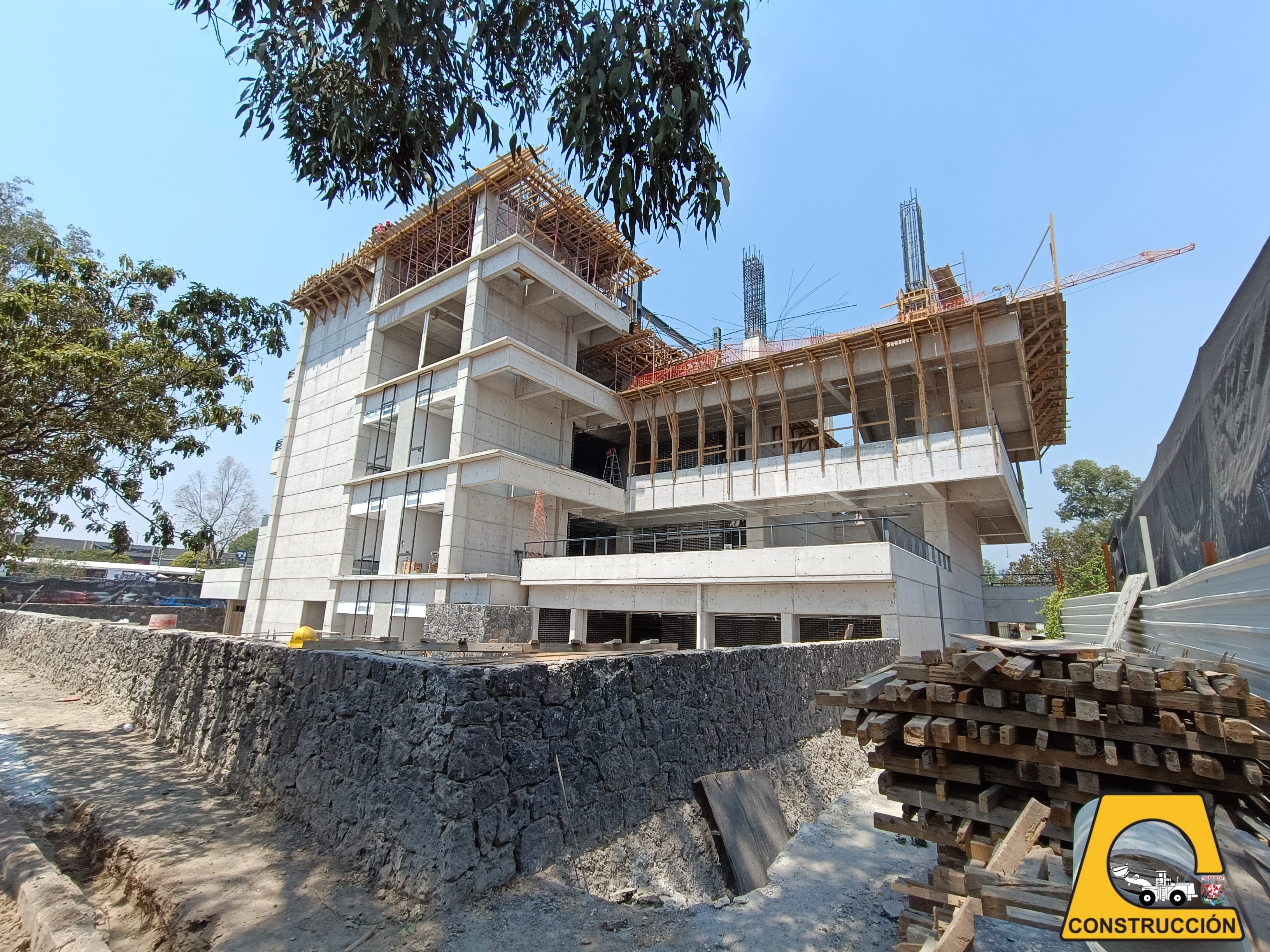 Vista exterior del edificio (2).jpg