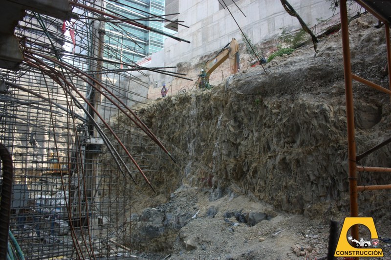 Excavacion de cimentacion (4).jpg