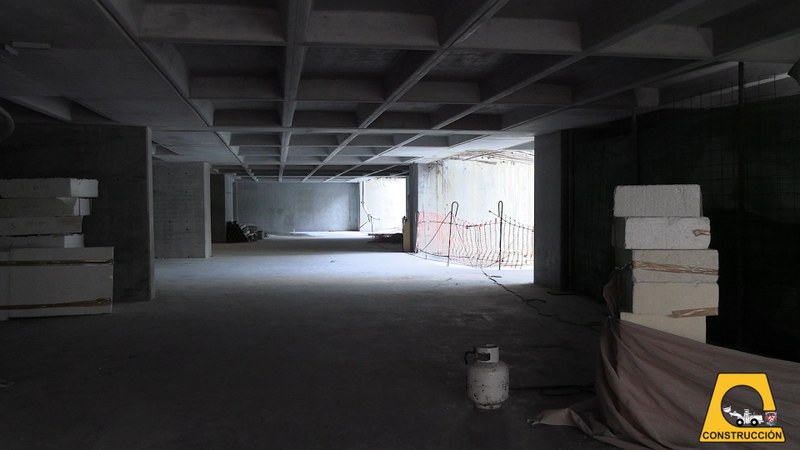 Piso en obra gris.jpg