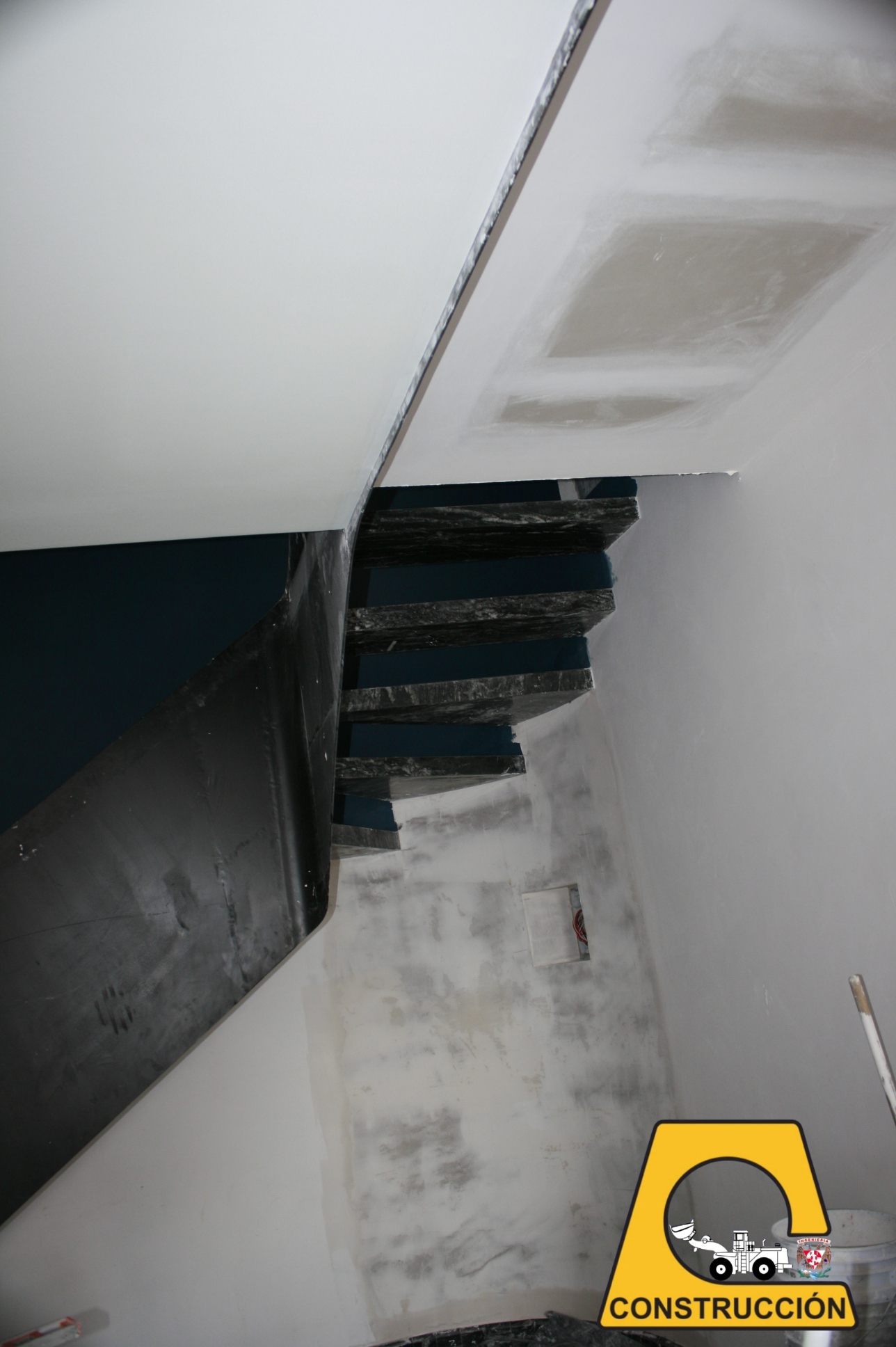 escalera.jpg
