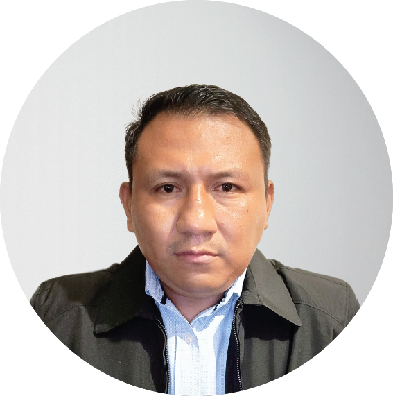 Dr. Mario Flores Nicolás