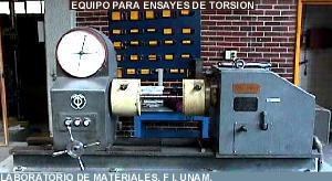 equipo_torsion.jpg